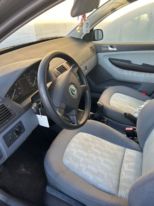 Vendo ou troco em mota ! Skoda fabia 1.4 mpi