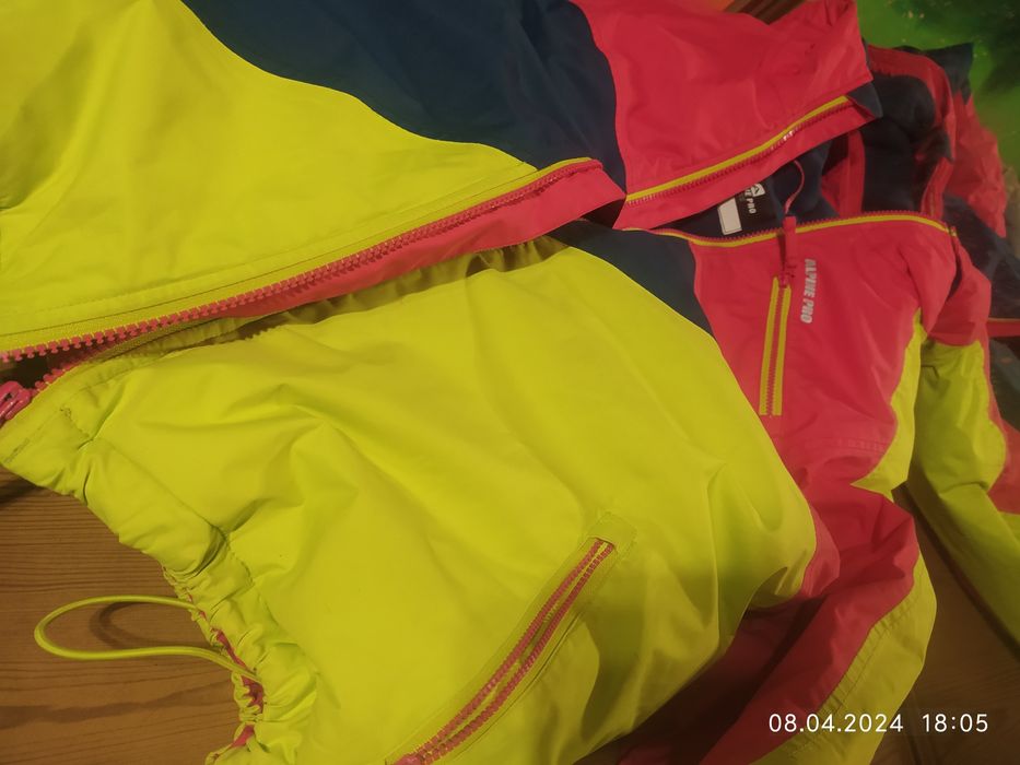 Яскрава тепла термо-куртка для катання на лижах і сноуборді ALPINE PRO