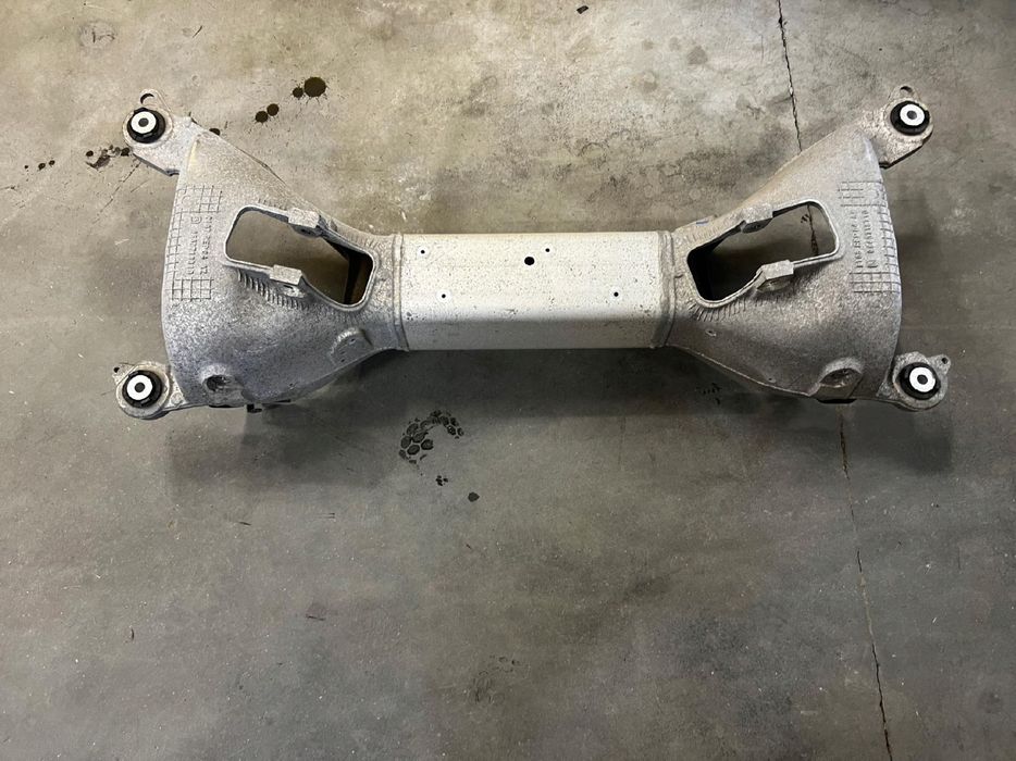 BELKA OŚ SANKI WÓZEK KOŁYSKA ZAWIESZENIE TYŁ CITROEN DS7 CROSSBACK X74