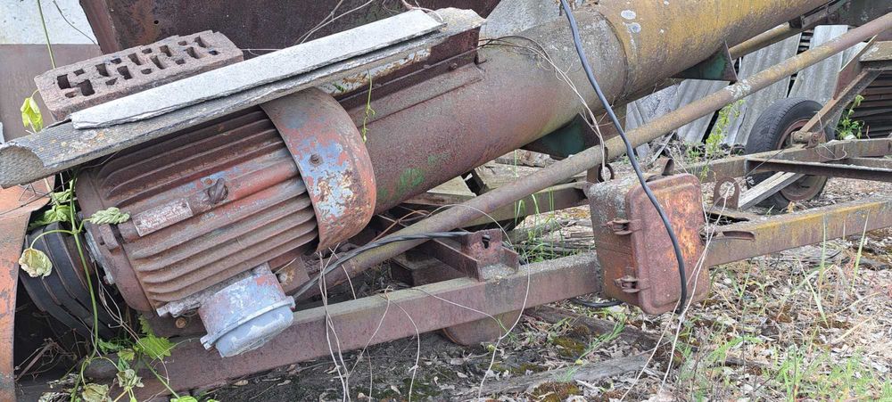 Шнек погрузочный