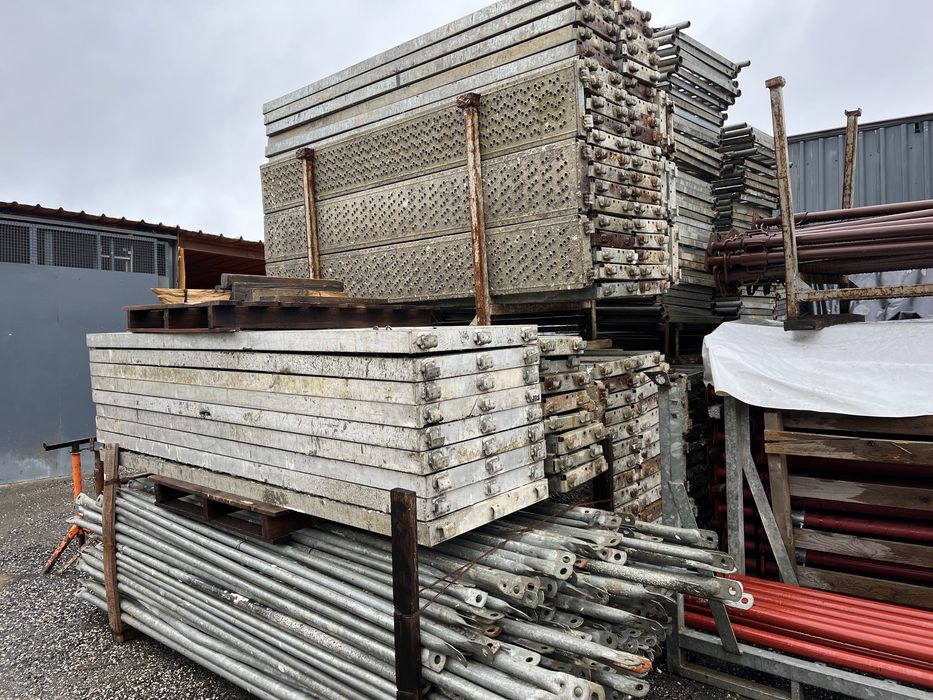 Andaime Europeu (Usado e Novo )