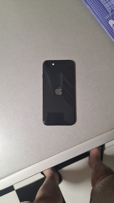 Айфон se 128G продам