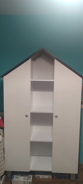 Szafka do pokoju dziecięcego