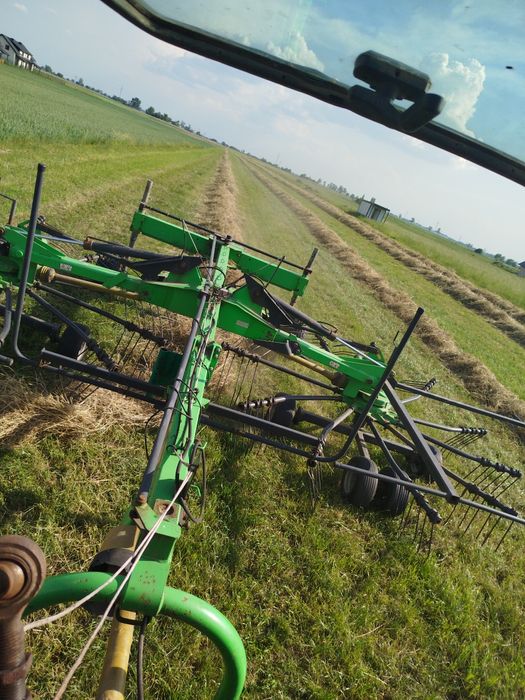 Słoma 130/120 świeża,  siano 120 pod dachem