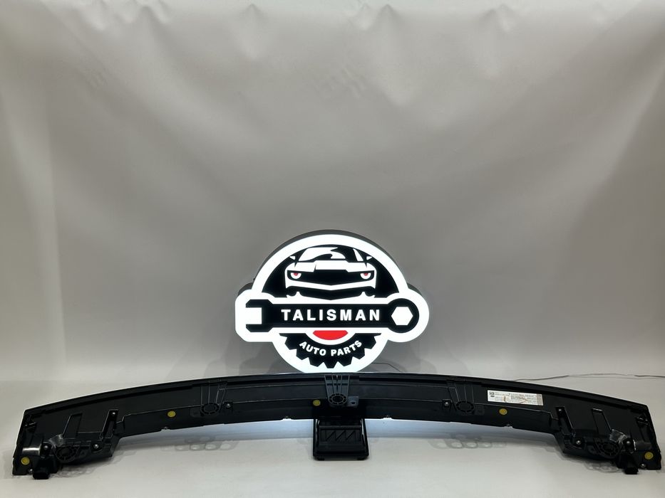 Porsche Taycan центральний фонарь бленда в наявності 9JA945082G