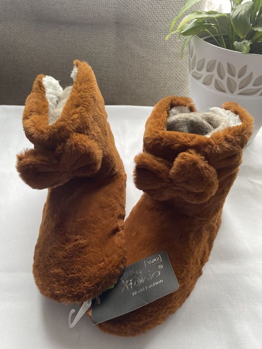 Домашні   капці/чуні    на підошві