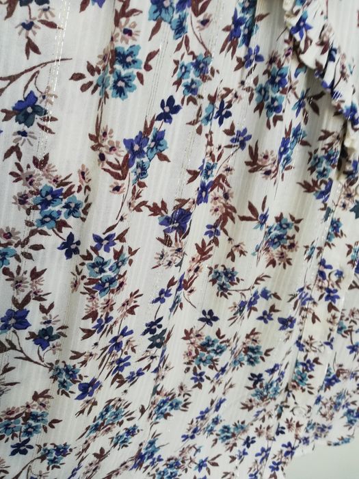 Blusa estampada de senhora, marca Mango, T. M