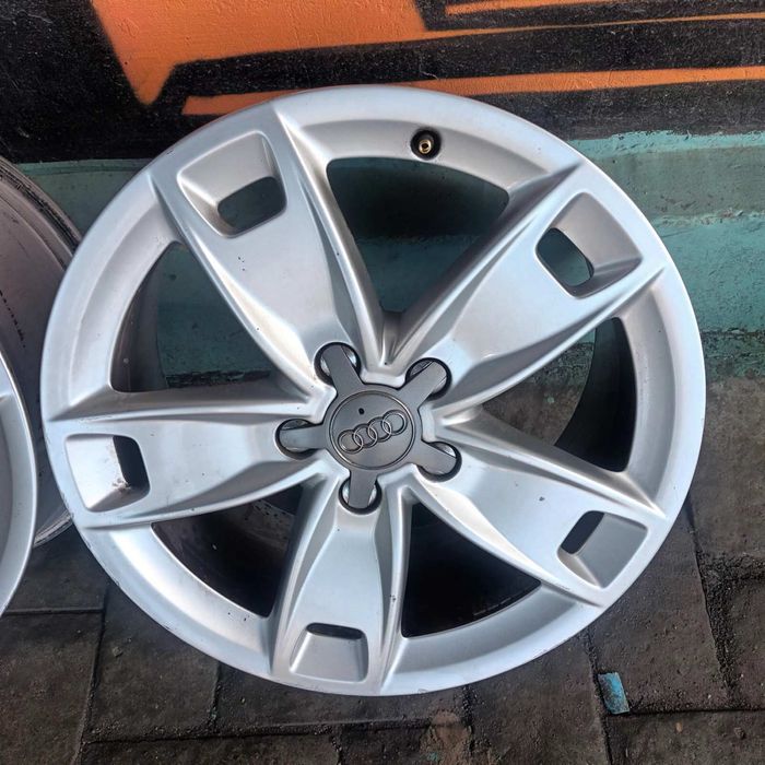 Диски титанові стильні нові R-17/5/112 Audi