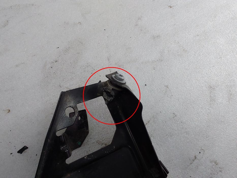 Apoio / Suporte Otica / Farol BMW X1 (F48)