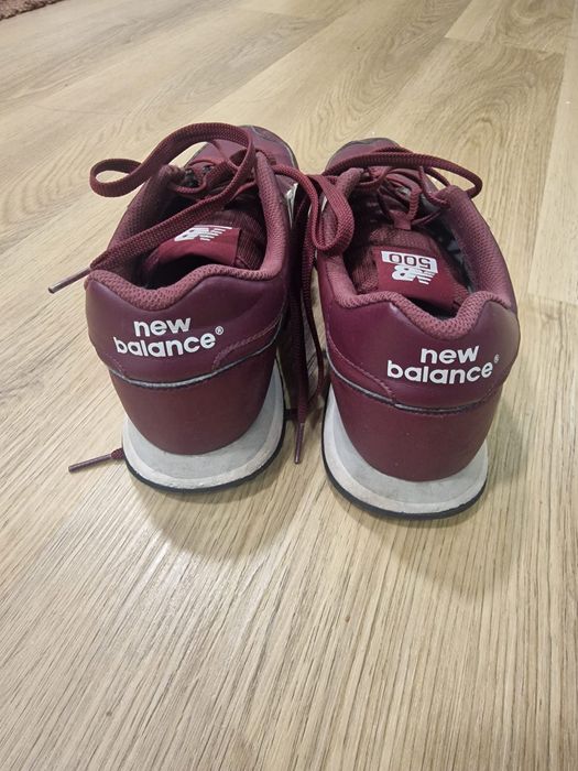 Sapatilhas bordo new balance tamanho 45