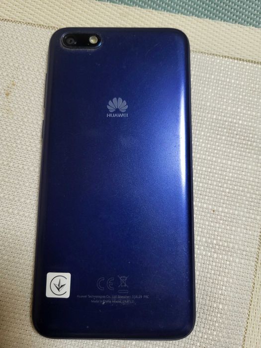 Смартфон Huawei Y5 чорний