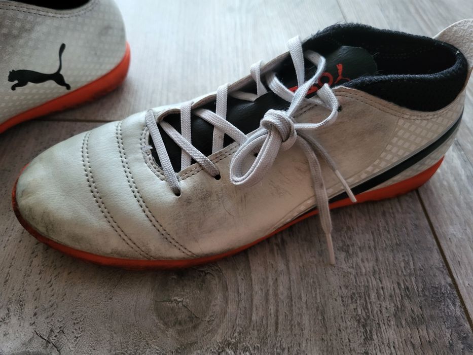 Halówki Puma. R: 37,5.