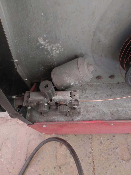 Profesjonalny półautomat spawalniczy Econo mig220