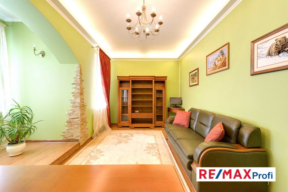 Будинок 450 м2, ремонт, цоколь , басейн, 12 соток  в с. Глеваха (село)