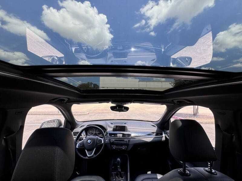 2017 BMW X1  2.0