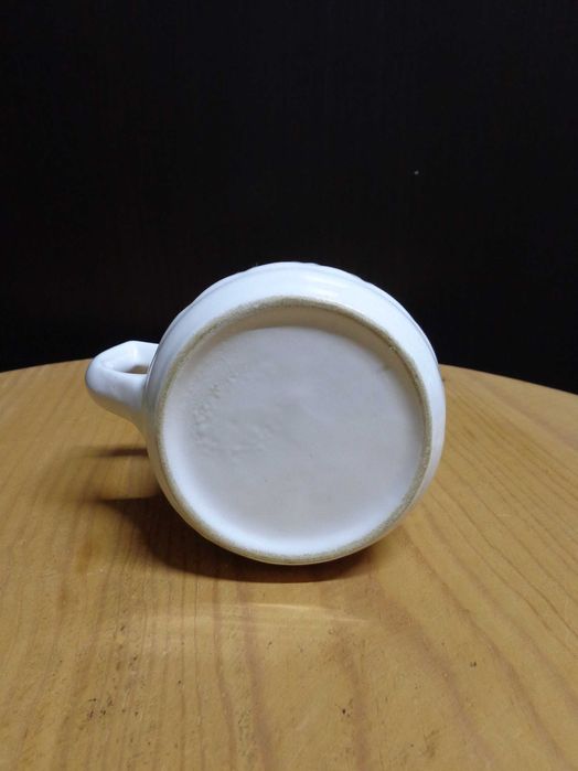 Chávena branca antiga