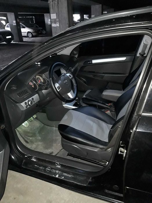 Опель Астра Н 2009