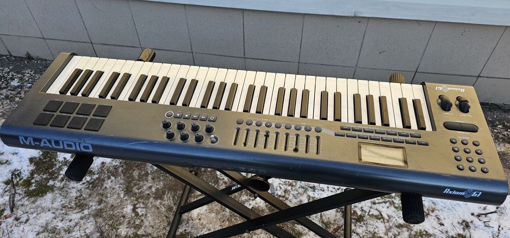Midi-клавіатура M-Audio Axiom 61/Behringer 49., б/у з Німеччини