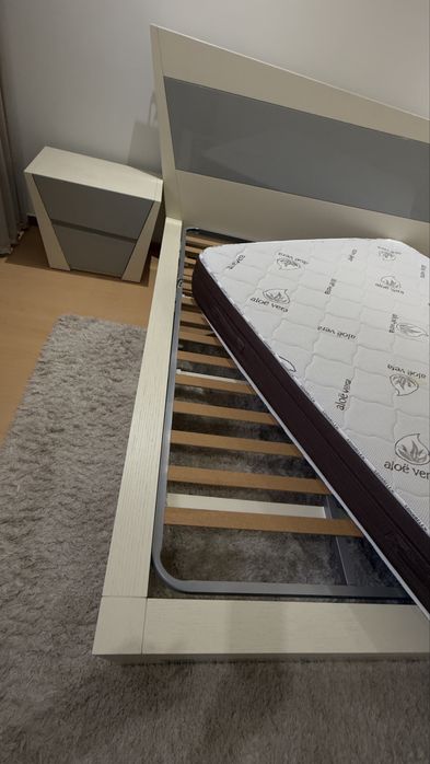 Mobília de quarto de casal 160x190 cm [URGENTE]