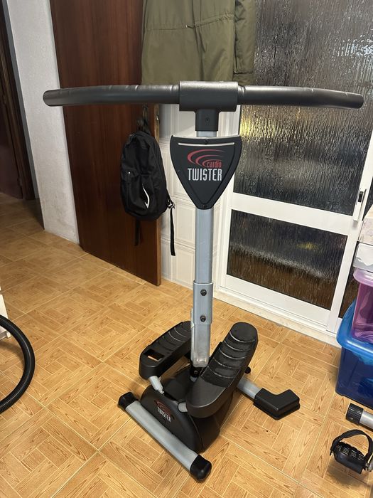 Elitica e bicicleta64575409415170122