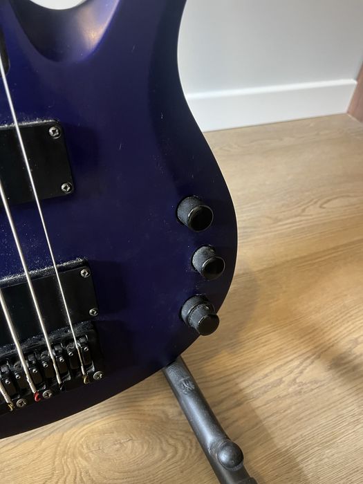 gitara basowa Washburn BB-5 pięcio strunowa
