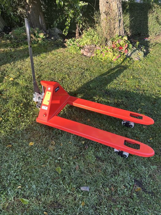 Paleciak Nowy 3000 kg długość 120 szeroki 68 F. VAT