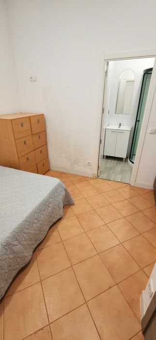 Quartos /suítes para arrendamento