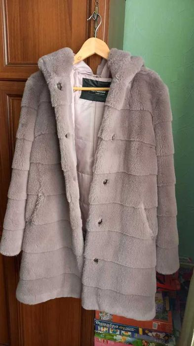 Шуба з капюшоном