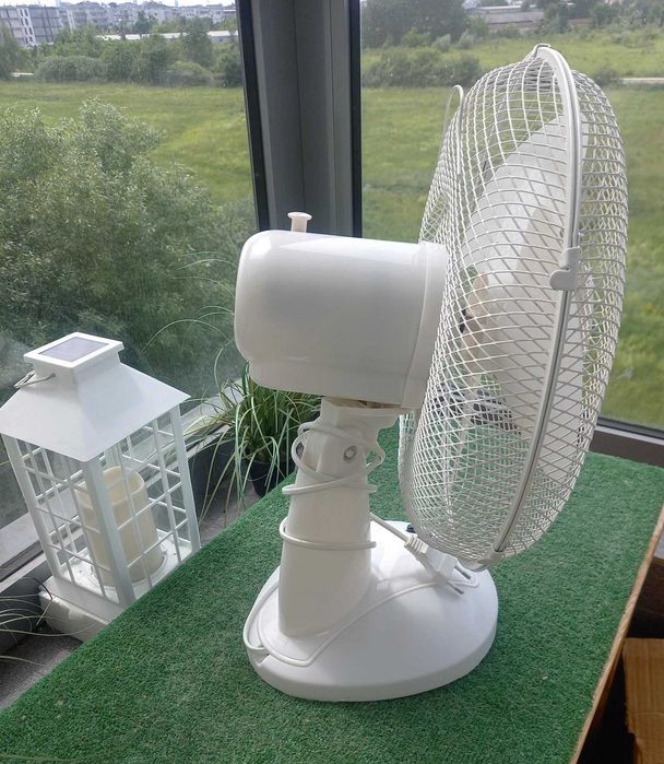 WIATRAK / WENTYLATOR - biurowy / pokojowy w 100 % SPRAWNY