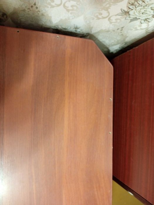 Стол компьютерный письменный для школьника, студента