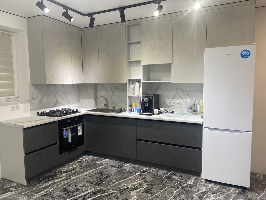 Продаж 2к квартири на вул. Братів Мисулів.