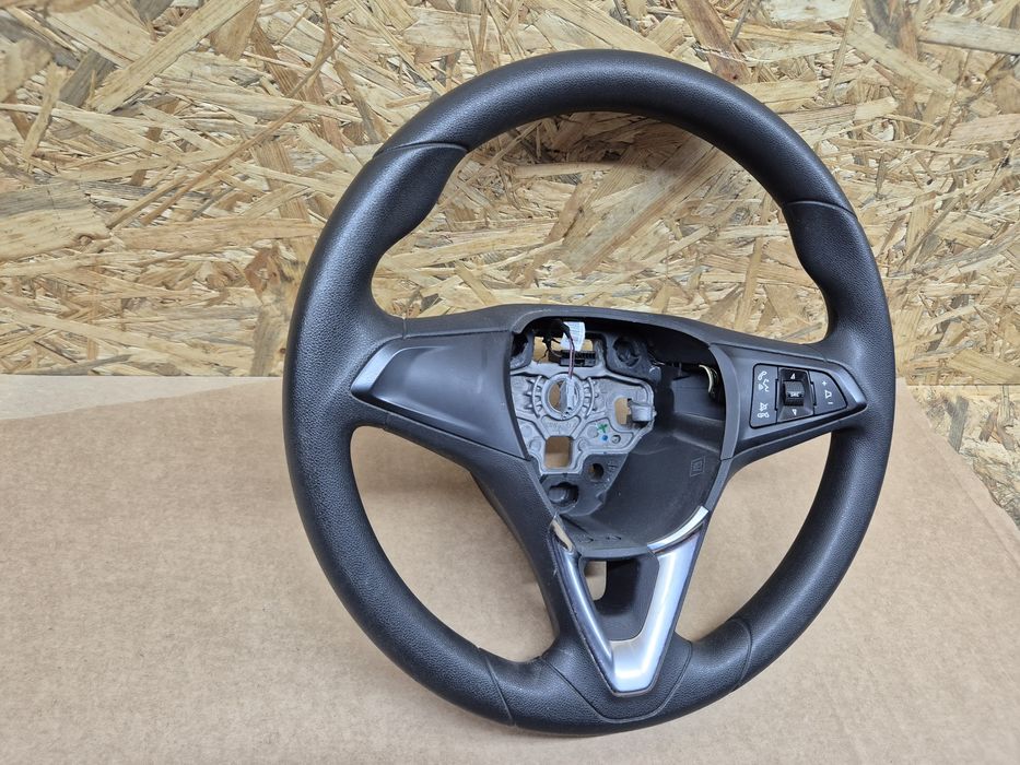 Kierownica Opel Corsa E  ŁADNA