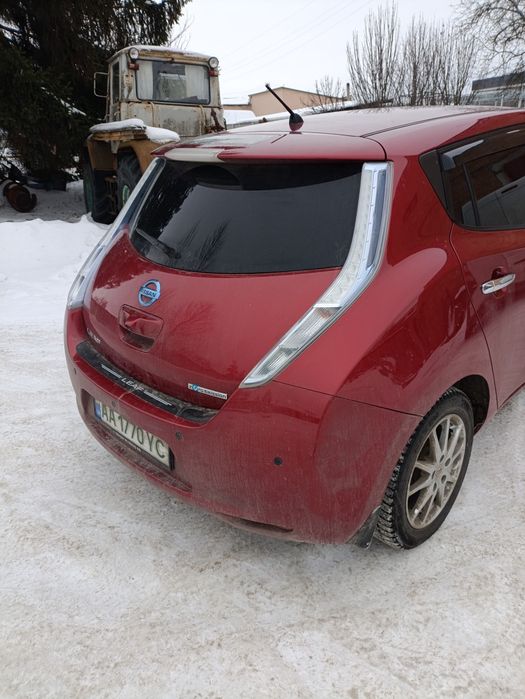 Ніссан ліф 2012 р.,24 квт