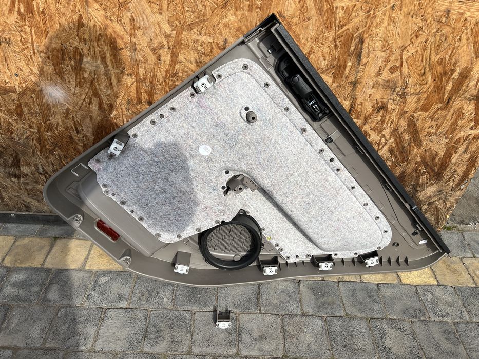 VW Golf Plus 5 6 Задня ліва карта дверей обшивка пластик