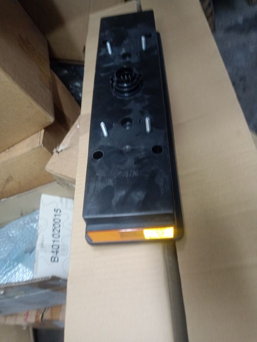 Iveco lampy tył lampa L P