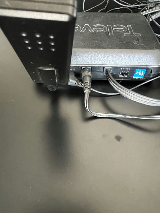 Emissor e receptor de áudio Televés