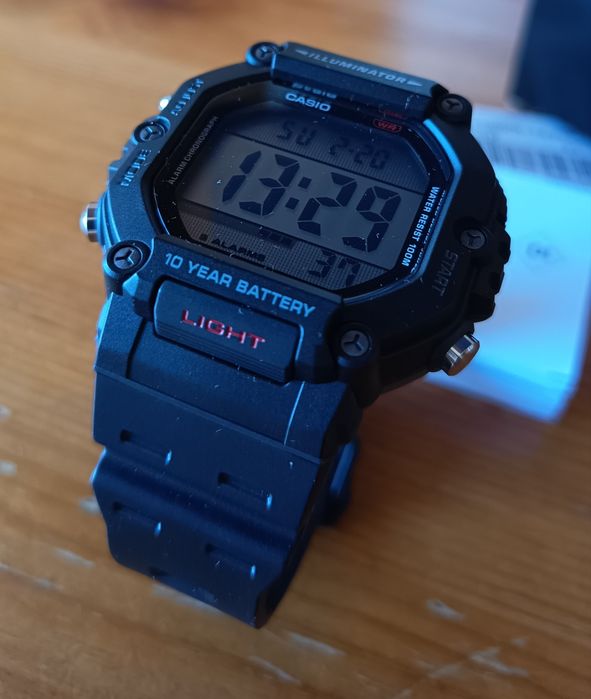 *NOVO* Casio iluminator 100 metros.