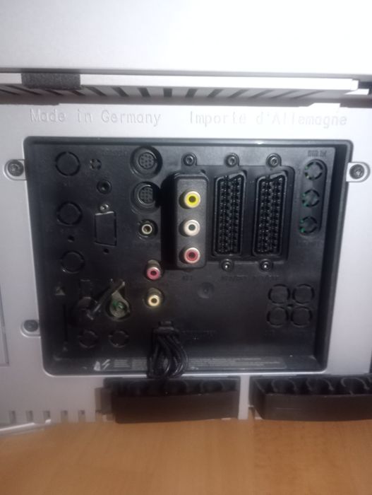 Telewizor Loewe Articos 32 cale LED