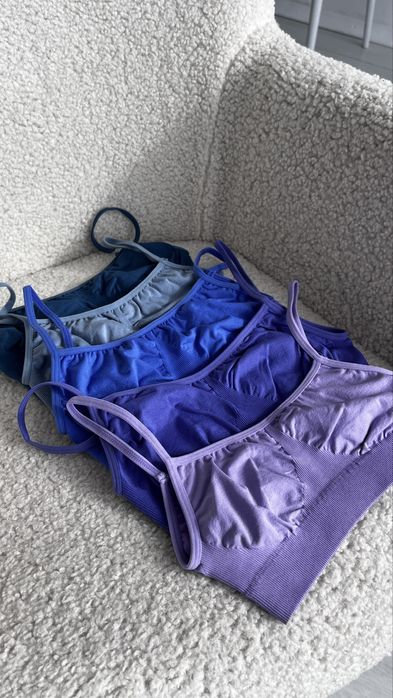 Топ на тонких бретелях , безшовна білизна, безшовний топ