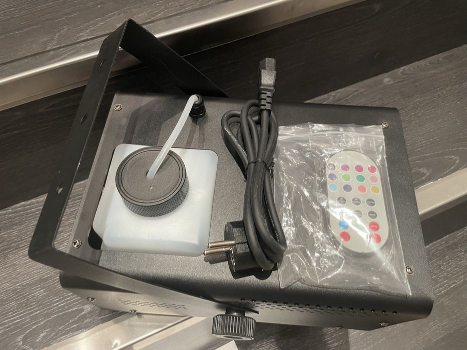 Maquina de fumos de 1200 e 500 wts com Leds +liquido