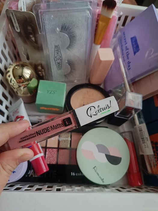 Набір косметики великий