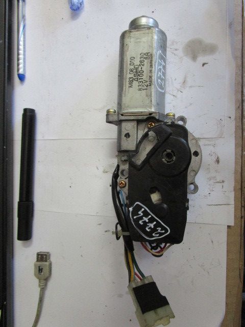 Motor do teto de abrir MITSUBISHI Colt V (CJ_, CP_)
