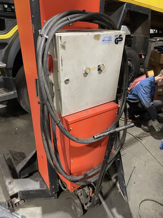 Podnośnik kolumnowy TIR 6 kolumn 30ton UDT Finkbeiner