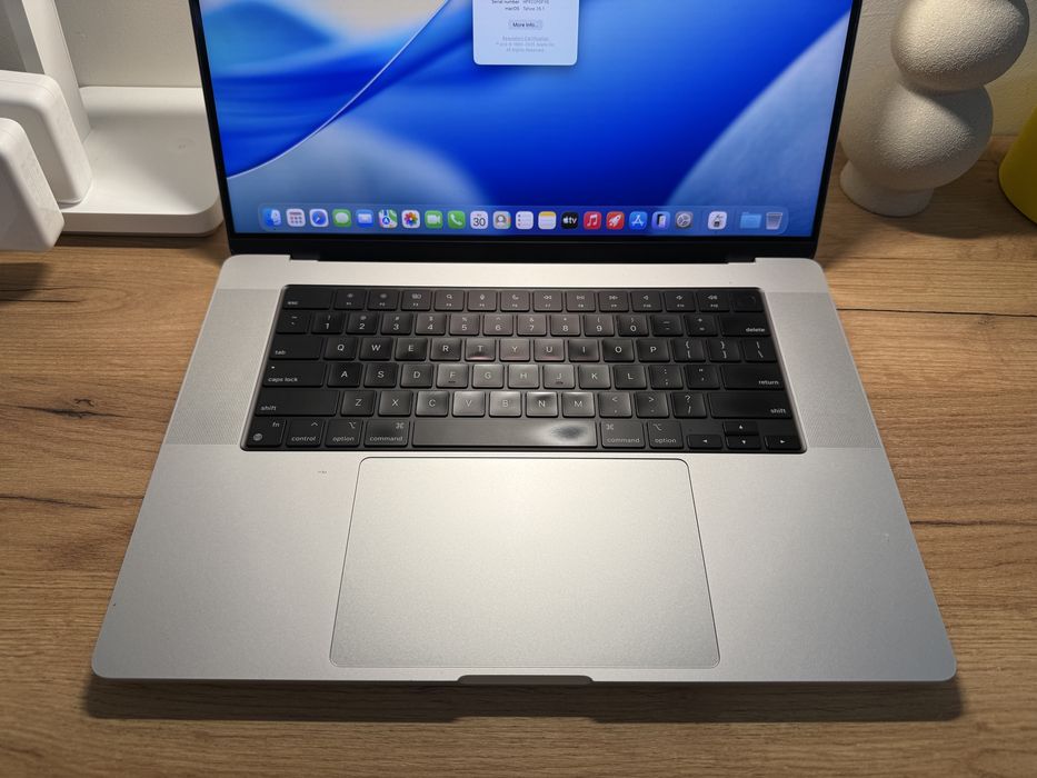 MacBook Pro 16 2021 M1 Pro 16Gb 1TB SSD Silver
