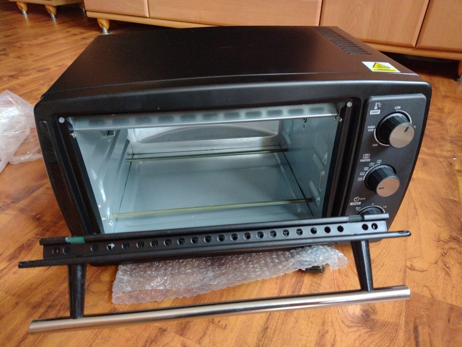 Sprzedam mini piekarnik elektryczny