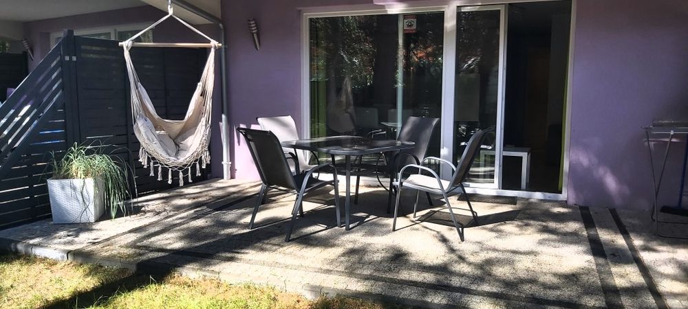 Pobierowo  Apartament 7 z tarasem i ogrodem. Huśtawka