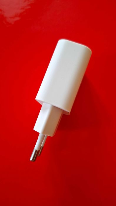 AC power adapter зарядний пристрій