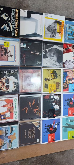 Vendo CDS Musica originais.