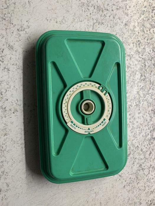 Вакуумна кришка для посуду «Цептер»