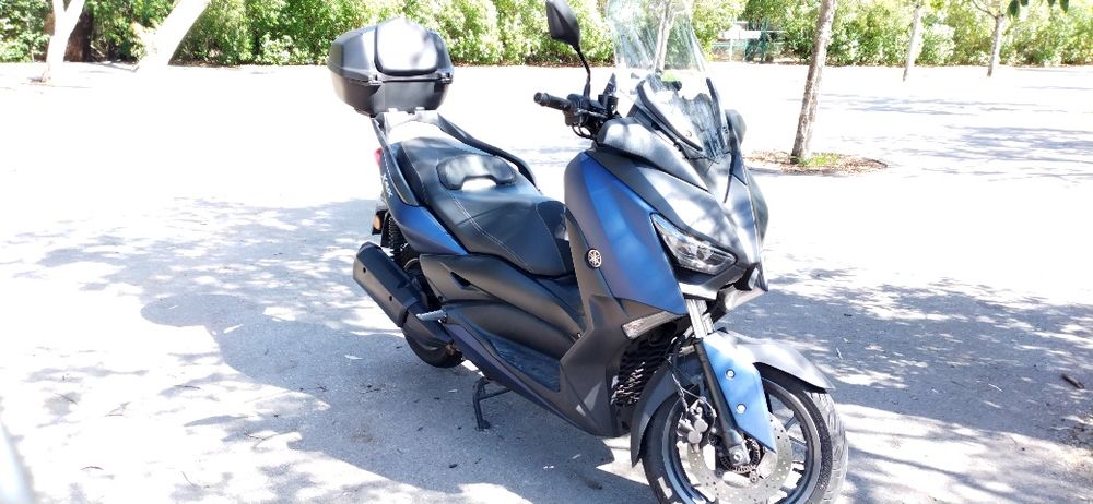 Yamaha X-MAX 300
